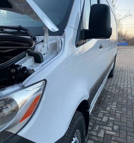 Белый Мерседес Sprinter, объемом двигателя 2.99 л и пробегом 187 тыс. км за 37400 $, фото 57 на Automoto.ua