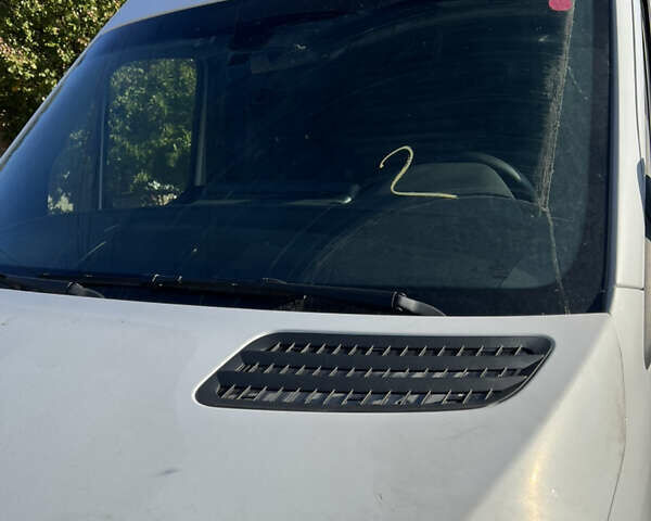 Белый Мерседес Sprinter, объемом двигателя 3.2 л и пробегом 110 тыс. км за 35000 $, фото 19 на Automoto.ua