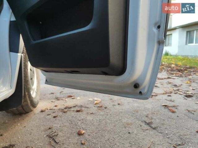 Білий Мерседес Sprinter, об'ємом двигуна 2.14 л та пробігом 406 тис. км за 22500 $, фото 46 на Automoto.ua
