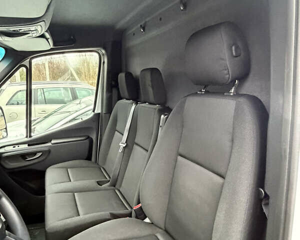Белый Мерседес Sprinter, объемом двигателя 0 л и пробегом 272 тыс. км за 24500 $, фото 11 на Automoto.ua