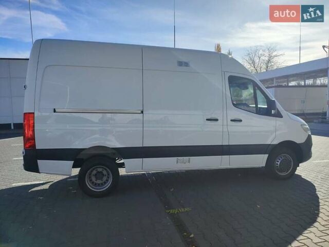 Білий Мерседес Sprinter, об'ємом двигуна 2.2 л та пробігом 274 тис. км за 27800 $, фото 5 на Automoto.ua