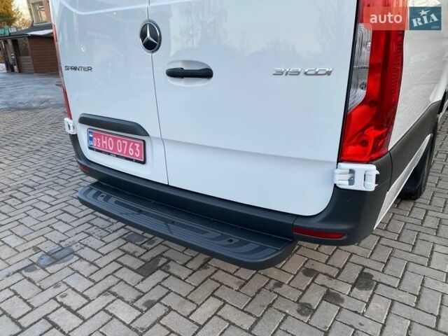 Белый Мерседес Sprinter, объемом двигателя 2.99 л и пробегом 187 тыс. км за 37400 $, фото 13 на Automoto.ua