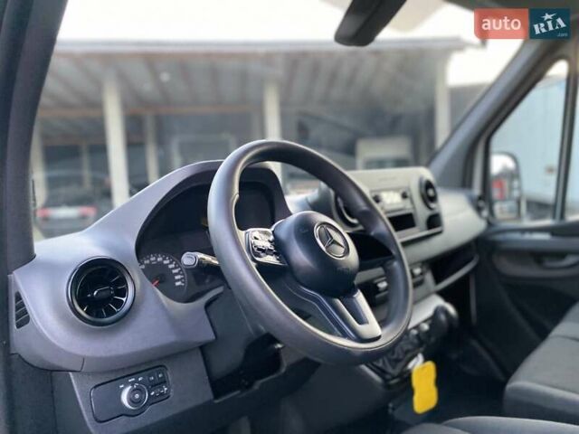 Белый Мерседес Sprinter, объемом двигателя 2.2 л и пробегом 156 тыс. км за 23550 $, фото 41 на Automoto.ua