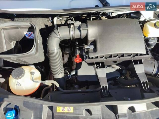 Білий Мерседес Sprinter, об'ємом двигуна 2.2 л та пробігом 274 тис. км за 27800 $, фото 17 на Automoto.ua