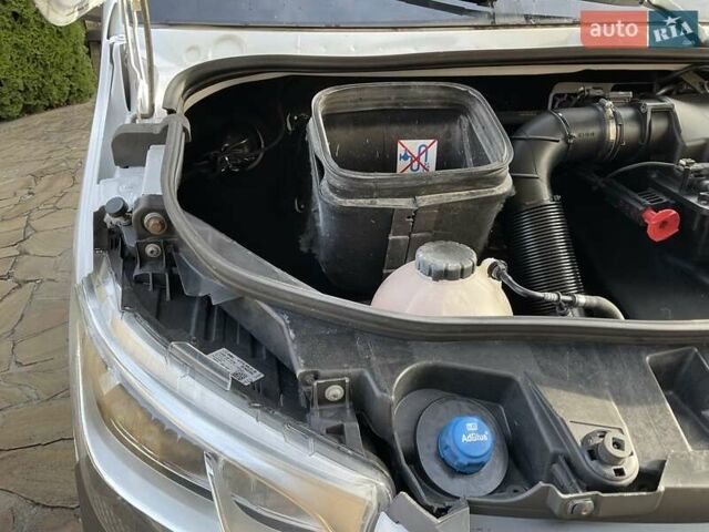 Белый Мерседес Sprinter, объемом двигателя 2.2 л и пробегом 169 тыс. км за 21499 $, фото 13 на Automoto.ua