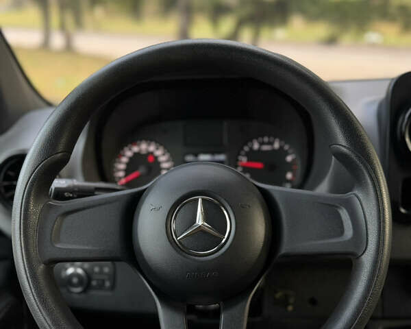 Белый Мерседес Sprinter, объемом двигателя 2.14 л и пробегом 233 тыс. км за 21700 $, фото 24 на Automoto.ua