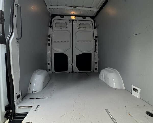 Белый Мерседес Sprinter, объемом двигателя 2.14 л и пробегом 233 тыс. км за 21700 $, фото 38 на Automoto.ua