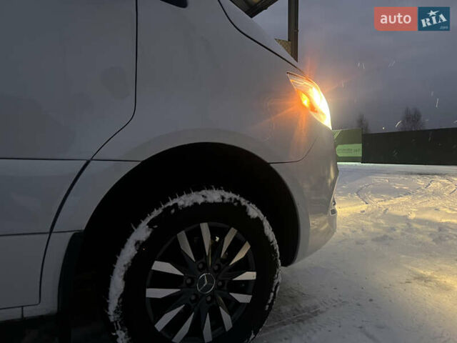 Білий Мерседес Sprinter, об'ємом двигуна 2.99 л та пробігом 429 тис. км за 43500 $, фото 58 на Automoto.ua