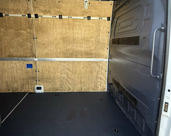 Білий Мерседес Sprinter, об'ємом двигуна 0 л та пробігом 295 тис. км за 22300 $, фото 15 на Automoto.ua