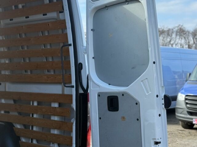 Білий Мерседес Sprinter, об'ємом двигуна 2.2 л та пробігом 186 тис. км за 24900 $, фото 39 на Automoto.ua