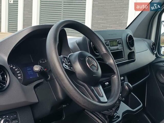 Мерседес Sprinter 2019 в Ковель на Automoto.ua Белый Мерседес Sprinter, объемом двигателя 2.14 л и пробегом 365 тыс. км за 20700 $, фото 4 на Automoto.ua