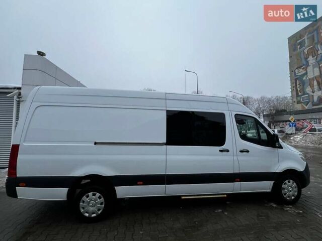 Белый Мерседес Sprinter, объемом двигателя 3 л и пробегом 403 тыс. км за 40800 $, фото 3 на Automoto.ua