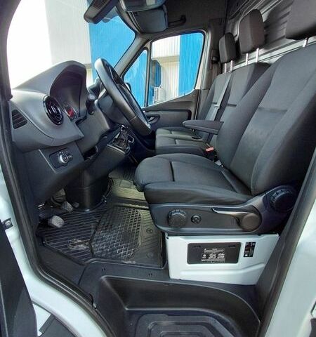 Белый Мерседес Sprinter, объемом двигателя 2.2 л и пробегом 302 тыс. км за 25500 $, фото 32 на Automoto.ua