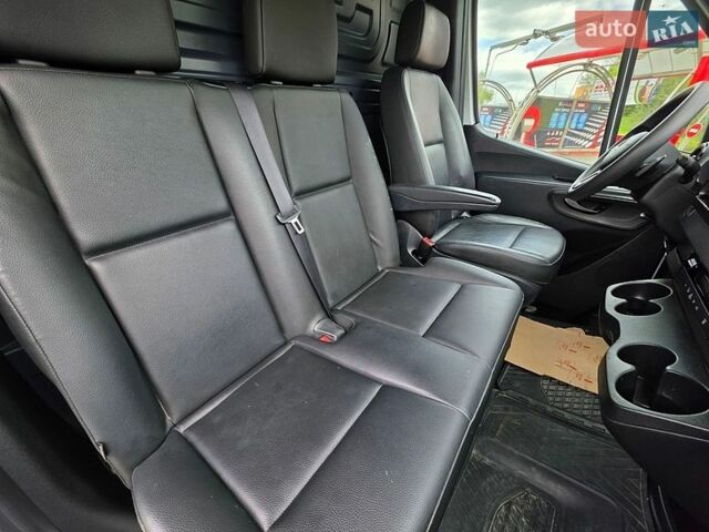 Белый Мерседес Sprinter, объемом двигателя 3 л и пробегом 204 тыс. км за 32999 $, фото 14 на Automoto.ua