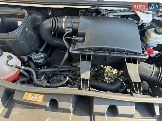 Білий Мерседес Sprinter, об'ємом двигуна 2.99 л та пробігом 372 тис. км за 35971 $, фото 21 на Automoto.ua