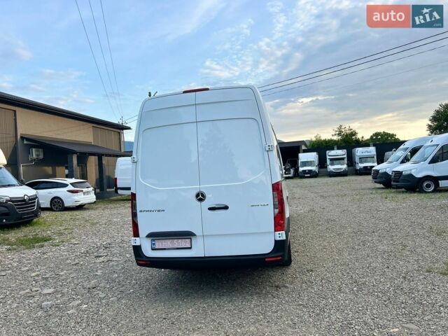 Белый Мерседес Sprinter, объемом двигателя 2.2 л и пробегом 247 тыс. км за 21600 $, фото 14 на Automoto.ua