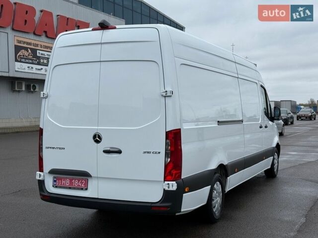 Белый Мерседес Sprinter, объемом двигателя 2.2 л и пробегом 281 тыс. км за 21850 $, фото 7 на Automoto.ua