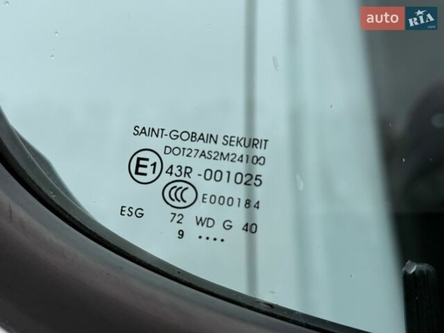 Белый Мерседес Sprinter, объемом двигателя 2.2 л и пробегом 281 тыс. км за 21850 $, фото 23 на Automoto.ua