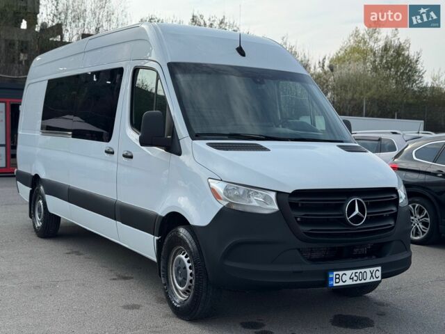 Белый Мерседес Sprinter, объемом двигателя 2.99 л и пробегом 335 тыс. км за 26900 $, фото 5 на Automoto.ua