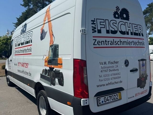 Белый Мерседес Sprinter, объемом двигателя 2.2 л и пробегом 118 тыс. км за 35000 $, фото 6 на Automoto.ua