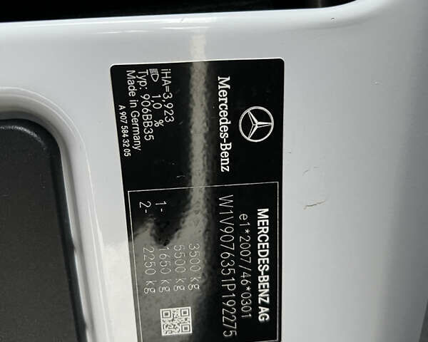 Белый Мерседес Sprinter, объемом двигателя 2.14 л и пробегом 295 тыс. км за 26900 $, фото 15 на Automoto.ua