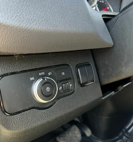 Белый Мерседес Sprinter, объемом двигателя 2.14 л и пробегом 294 тыс. км за 26300 $, фото 11 на Automoto.ua