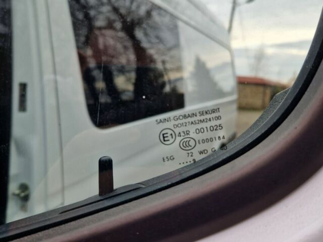 Білий Мерседес Sprinter, об'ємом двигуна 2.99 л та пробігом 407 тис. км за 39500 $, фото 16 на Automoto.ua