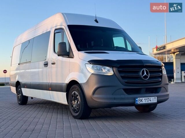Белый Мерседес Sprinter, объемом двигателя 2.14 л и пробегом 425 тыс. км за 28800 $, фото 25 на Automoto.ua