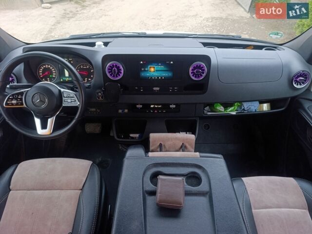Белый Мерседес Sprinter, объемом двигателя 2.14 л и пробегом 380 тыс. км за 33750 $, фото 4 на Automoto.ua