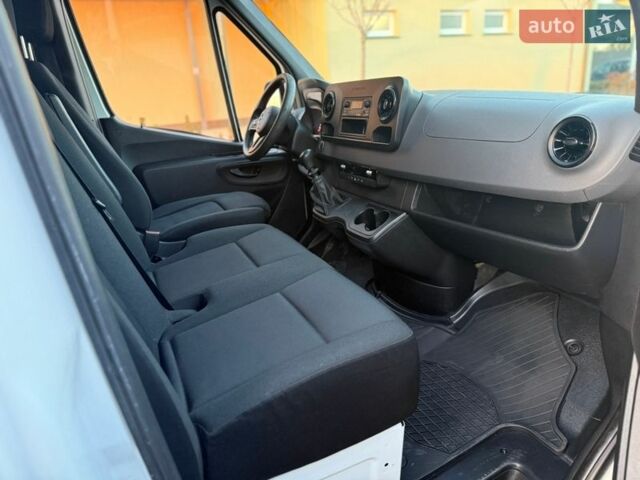 Белый Мерседес Sprinter, объемом двигателя 2.14 л и пробегом 293 тыс. км за 23900 $, фото 19 на Automoto.ua