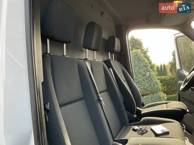 Белый Мерседес Sprinter, объемом двигателя 2.2 л и пробегом 169 тыс. км за 21499 $, фото 29 на Automoto.ua