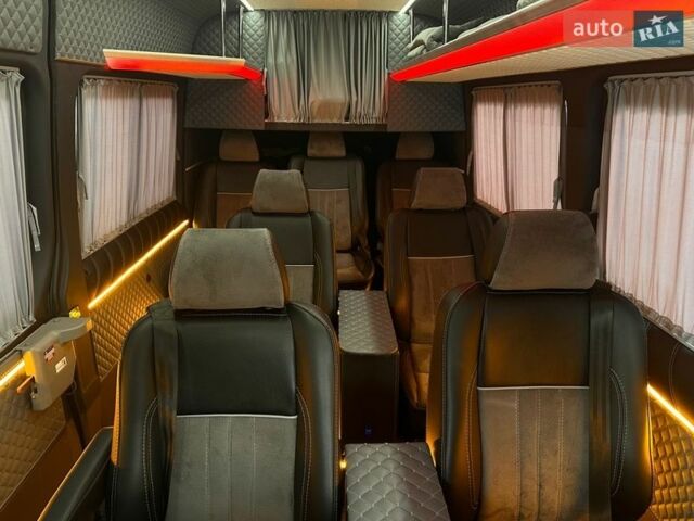 Белый Мерседес Sprinter, объемом двигателя 2.14 л и пробегом 420 тыс. км за 29600 $, фото 20 на Automoto.ua