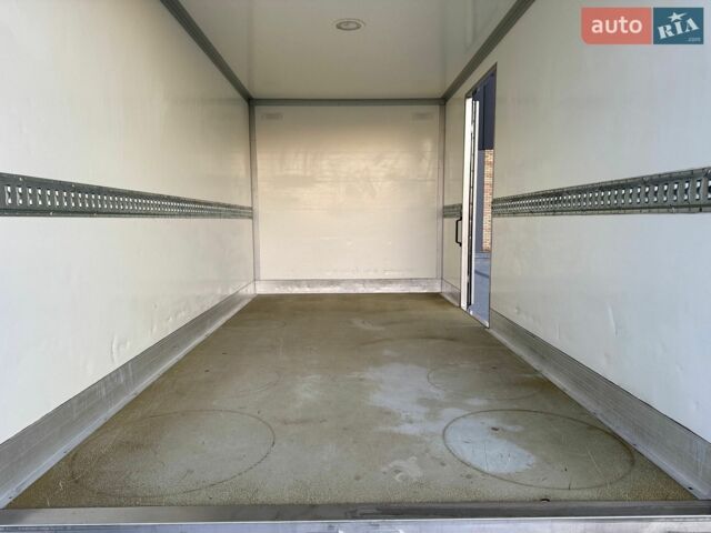 Белый Мерседес Sprinter, объемом двигателя 2.2 л и пробегом 250 тыс. км за 21850 $, фото 52 на Automoto.ua