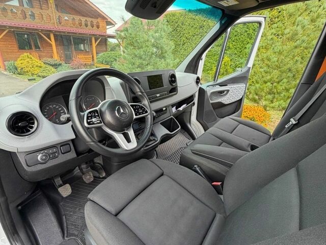 Белый Мерседес Sprinter, объемом двигателя 2.99 л и пробегом 213 тыс. км за 30500 $, фото 9 на Automoto.ua