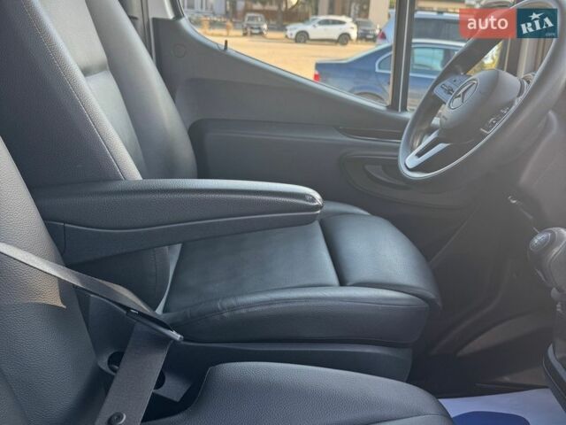 Белый Мерседес Sprinter, объемом двигателя 2.2 л и пробегом 118 тыс. км за 34500 $, фото 21 на Automoto.ua