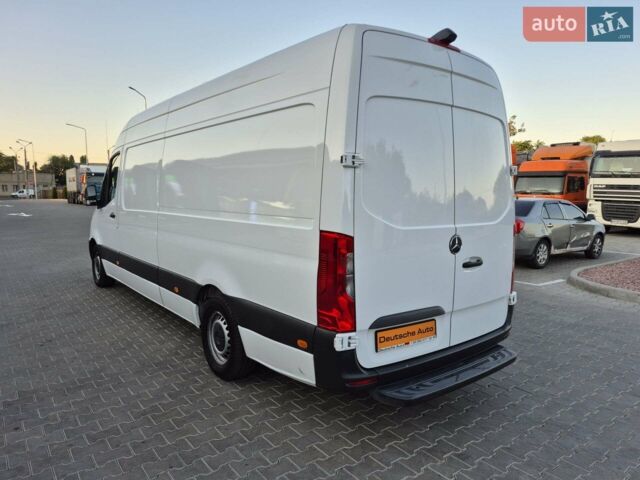 Белый Мерседес Sprinter, объемом двигателя 0 л и пробегом 236 тыс. км за 22555 $, фото 22 на Automoto.ua