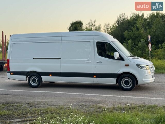 Белый Мерседес Sprinter, объемом двигателя 2.14 л и пробегом 261 тыс. км за 24900 $, фото 13 на Automoto.ua