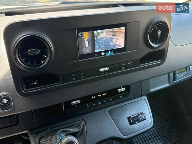 Белый Мерседес Sprinter, объемом двигателя 2.2 л и пробегом 225 тыс. км за 25500 $, фото 22 на Automoto.ua
