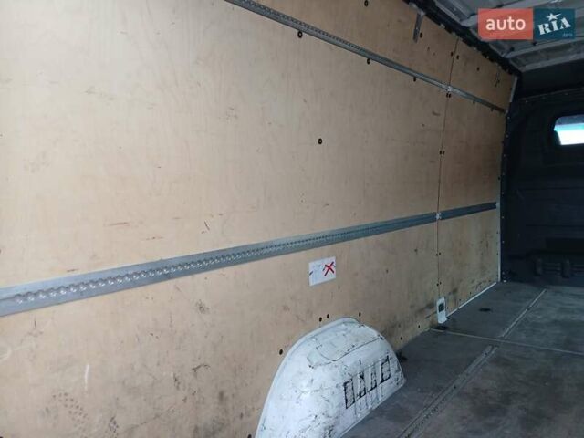 Белый Мерседес Sprinter, объемом двигателя 2.2 л и пробегом 299 тыс. км за 24999 $, фото 13 на Automoto.ua