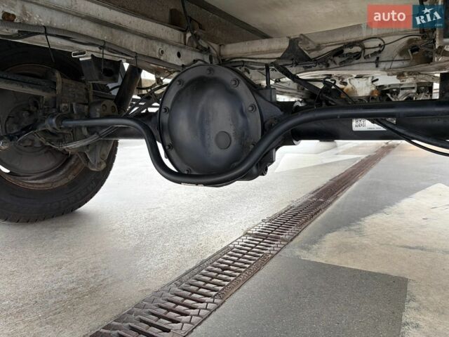 Белый Мерседес Sprinter, объемом двигателя 2.2 л и пробегом 250 тыс. км за 25300 $, фото 54 на Automoto.ua