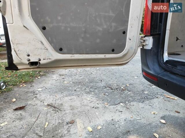 Белый Мерседес Sprinter, объемом двигателя 2.14 л и пробегом 406 тыс. км за 19500 $, фото 39 на Automoto.ua