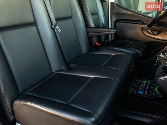 Белый Мерседес Sprinter, объемом двигателя 2.2 л и пробегом 218 тыс. км за 34500 $, фото 39 на Automoto.ua