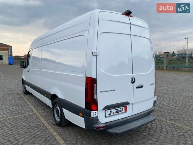 Белый Мерседес Sprinter, объемом двигателя 0 л и пробегом 269 тыс. км за 28000 $, фото 4 на Automoto.ua