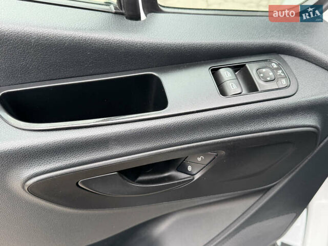 Белый Мерседес Sprinter, объемом двигателя 2.14 л и пробегом 256 тыс. км за 26900 $, фото 19 на Automoto.ua