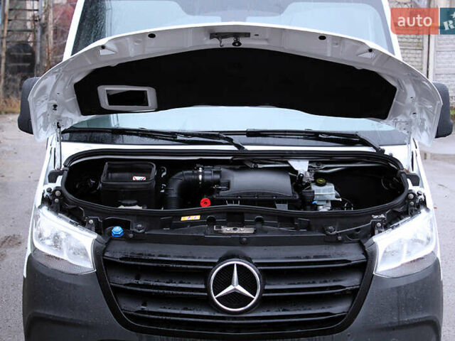 Белый Мерседес Sprinter, объемом двигателя 2.2 л и пробегом 314 тыс. км за 24900 $, фото 48 на Automoto.ua