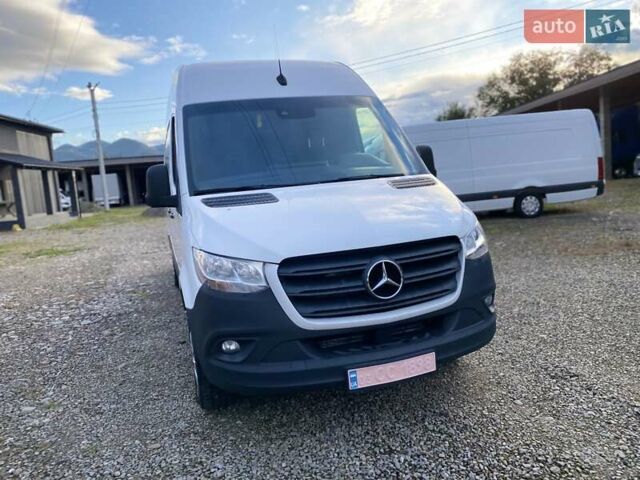 Белый Мерседес Sprinter, объемом двигателя 2.2 л и пробегом 150 тыс. км за 23370 $, фото 24 на Automoto.ua