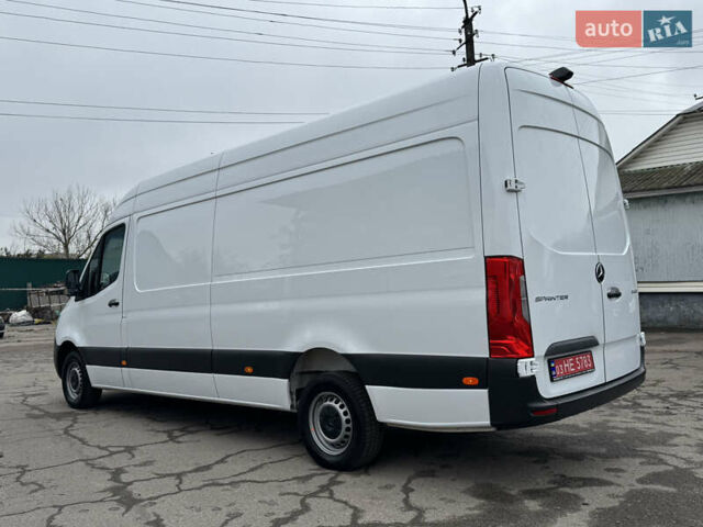 Белый Мерседес Sprinter, объемом двигателя 2.14 л и пробегом 256 тыс. км за 26900 $, фото 5 на Automoto.ua