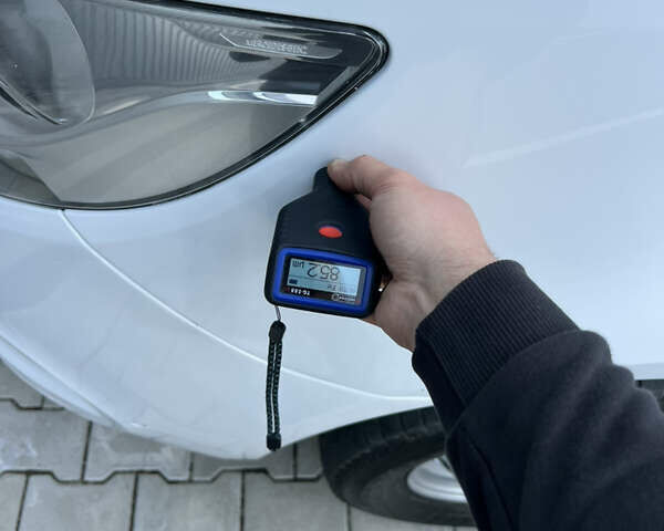 Белый Мерседес Sprinter, объемом двигателя 2.2 л и пробегом 203 тыс. км за 23800 $, фото 188 на Automoto.ua