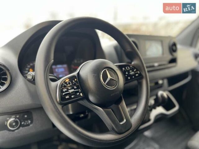 Білий Мерседес Sprinter, об'ємом двигуна 2.14 л та пробігом 170 тис. км за 21399 $, фото 8 на Automoto.ua