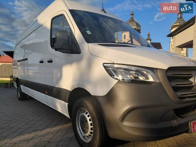 Белый Мерседес Sprinter, объемом двигателя 3 л и пробегом 365 тыс. км за 32000 $, фото 6 на Automoto.ua